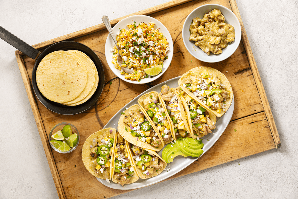 tacos au mais de rue et au poulet grille