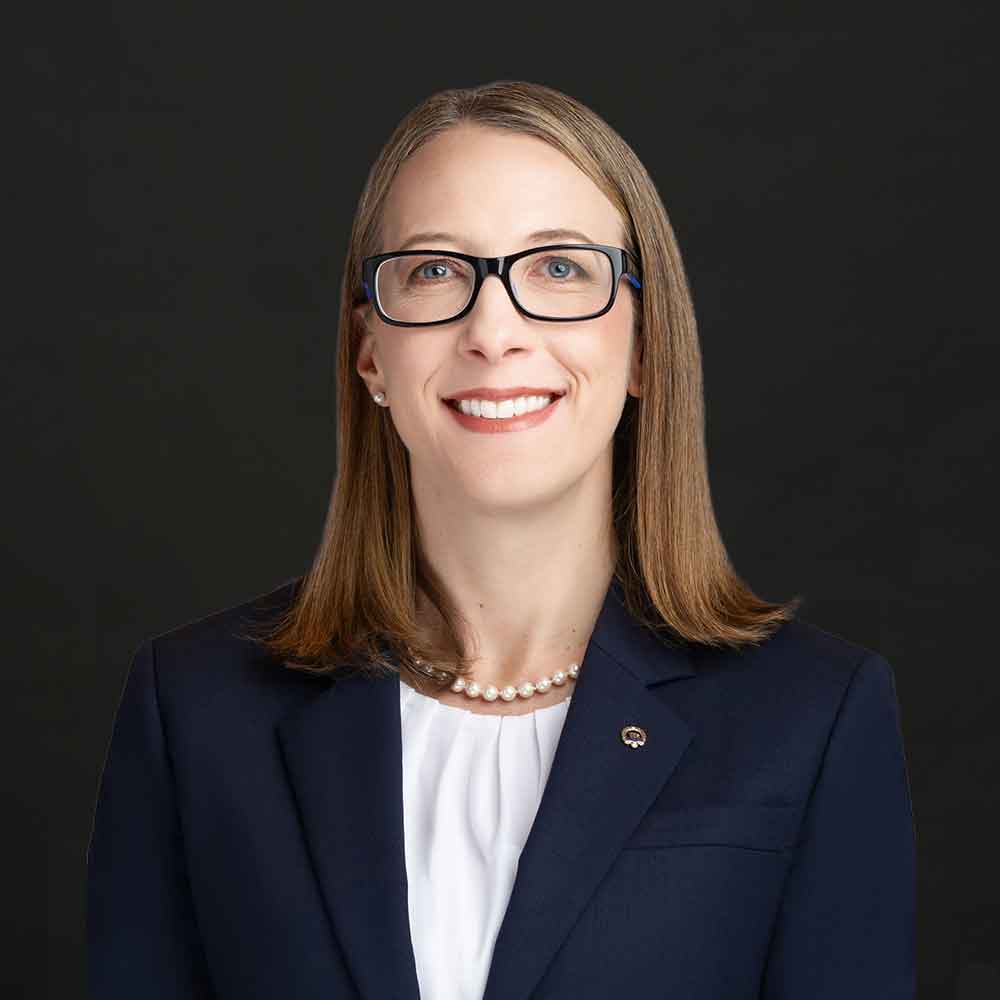 Sarah Piper - Headshot